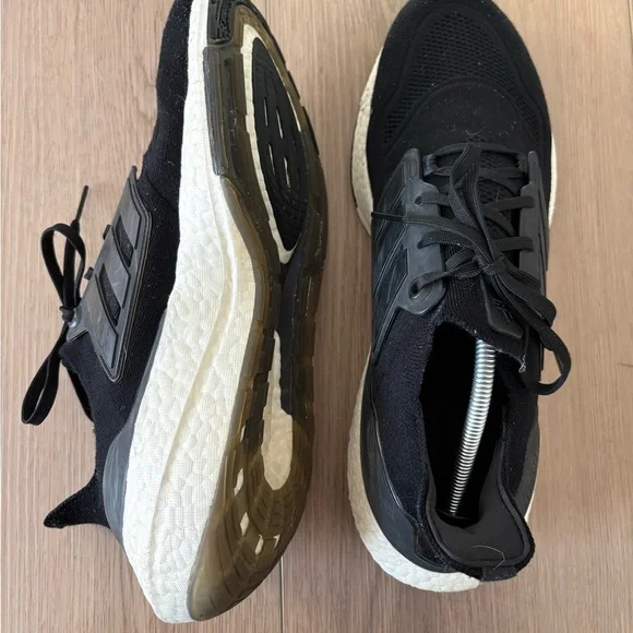 Adidas Ultraboost 22 running shoes size 12